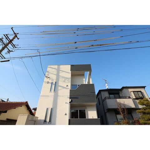 GRANDTIC新瑞橋の外観