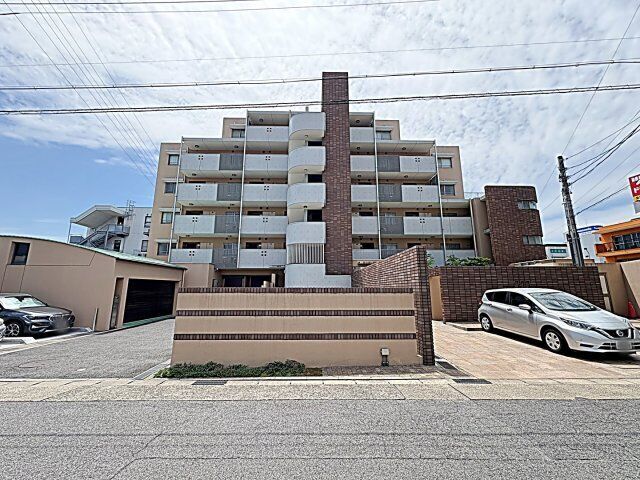 拡大写真：シャルマン高社 4階406の外観