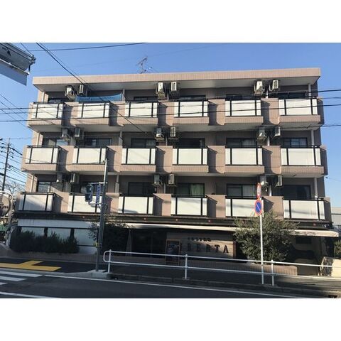 ドゥエルハウス植田の外観