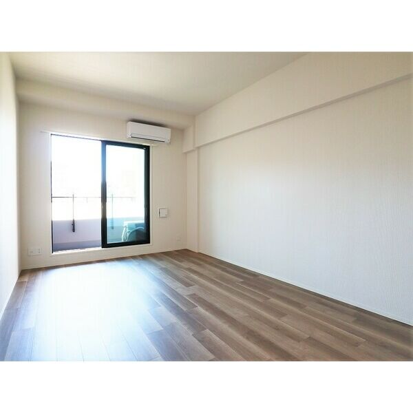 拡大写真:ヴィルクレア桜山 9階909の居間