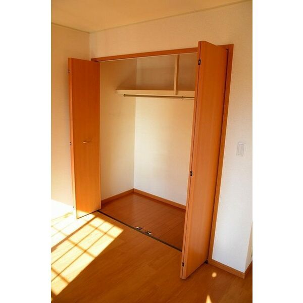 拡大写真:コーポみどりA 2階202の収納
