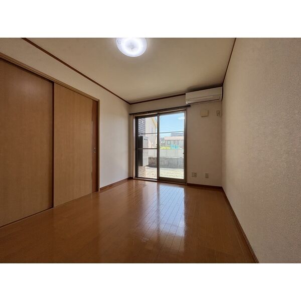 拡大写真:ヴェルトーレC棟 1階102の居間