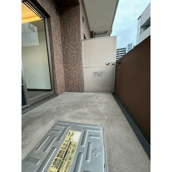 拡大写真:ライジングコート名古屋駅前東 9階901のバルコニー