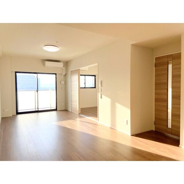 拡大写真:アーバンパーク日吉(旧ロイジェント日吉Ⅱ) 13階1308の居間