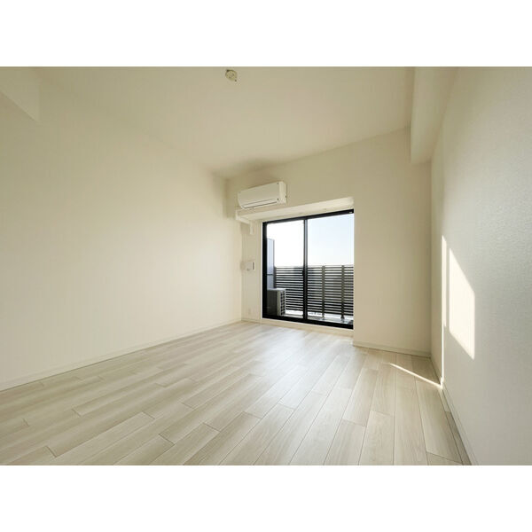 拡大写真:S-RESIDENCE庄内通 2階201の居間