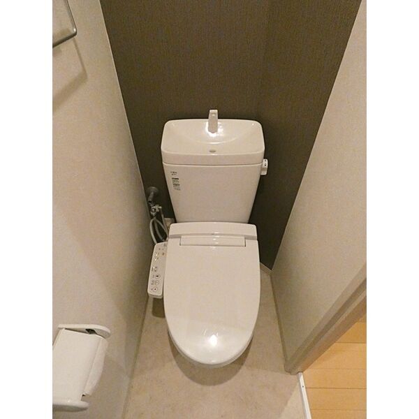 拡大写真:グランシャトゥ那古野 1階1Bのトイレ