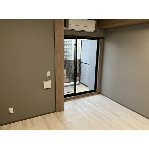 拡大写真:エステムコート名古屋新栄Ⅵ アートテラス 11階1103の居間