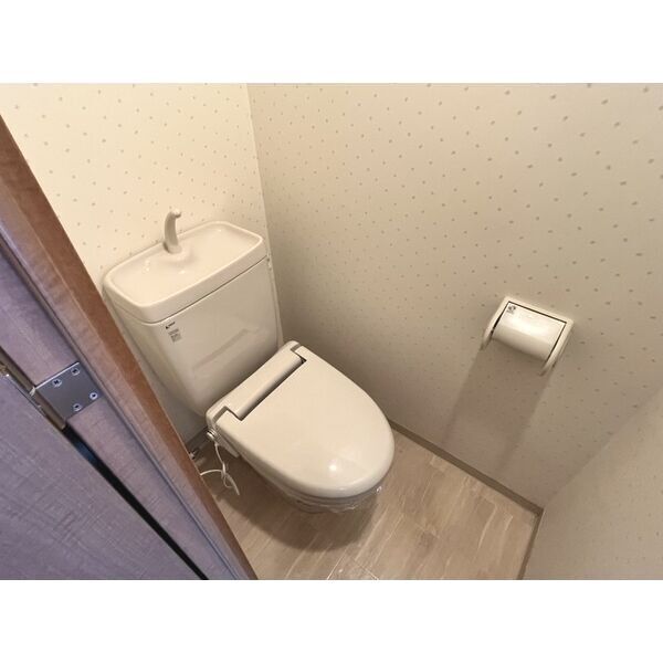 拡大写真:AHマンション泉 8階802のトイレ