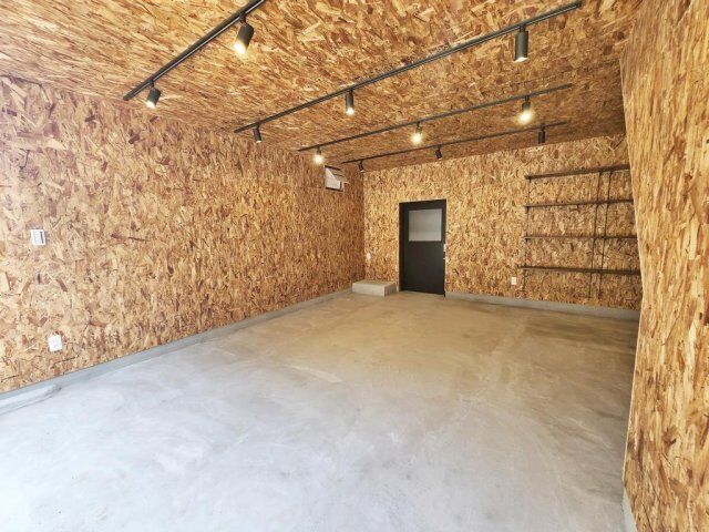 拡大写真:灘区中原通5丁目戸建 1階1の駐車スペースもあります