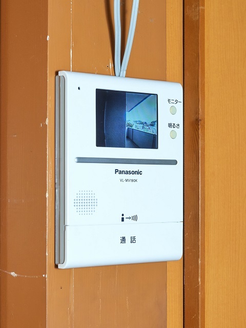 拡大写真:グリーンハイツ松本 5階501のカラーモニター付インターホン