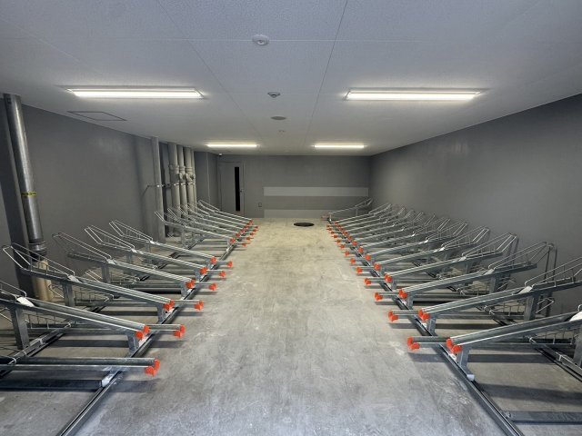 拡大写真:GENOVIA神戸湊川公園 10階1003の駐輪場
