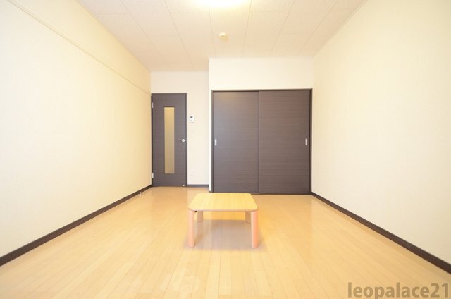 拡大写真:レオネクストヴィダ フェリス 2階205の家具家電付きの部屋あり