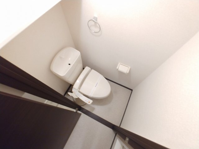 拡大写真:レオネクストヴィダ フェリス 2階205の温水洗浄便座あり