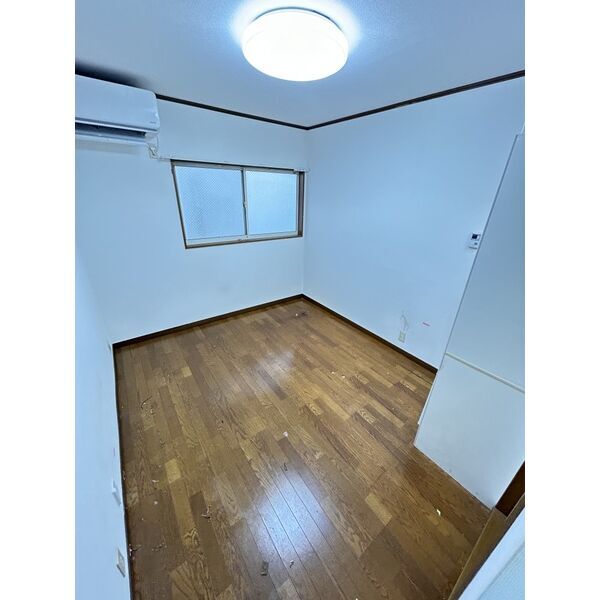 拡大写真:パークサイド・トア山手 2階203の居間
