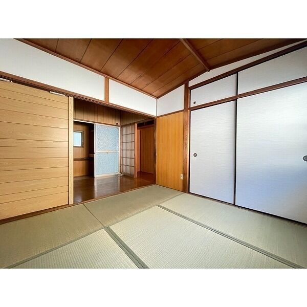 拡大写真:山手テラスハウス 1階1の居間