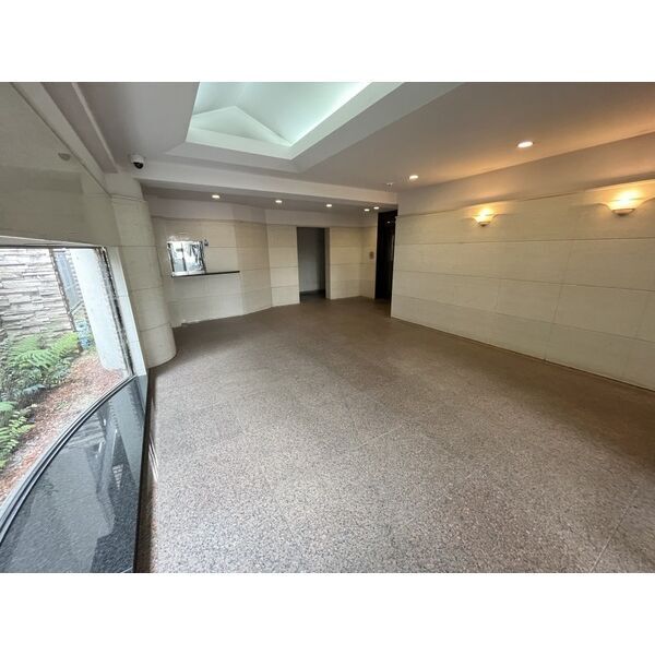 拡大写真:アーデンコート住吉川 6階603のロビー