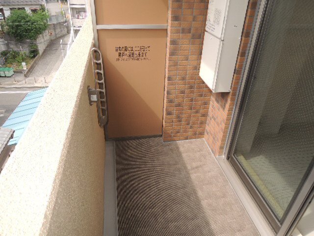 拡大写真:プレサンス三宮エレガンシア 4階501のバルコニー