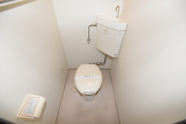 拡大写真:リーベン美幸 4階403のトイレです