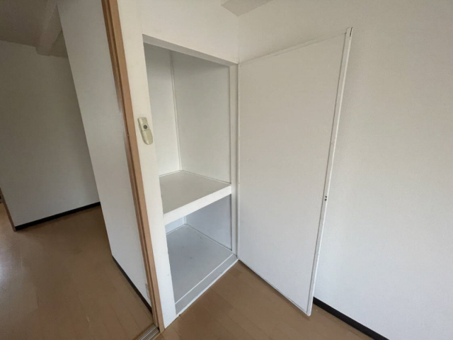 拡大写真:三宮アソシア 4階402の収納