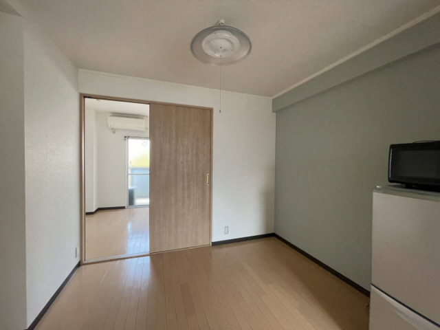 拡大写真:三宮アソシア 4階402の写真は同マンションの違うお部屋のものです