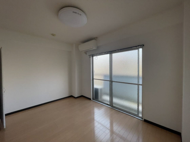 拡大写真:三宮アソシア 4階402の写真は同マンションの違うお部屋のものです