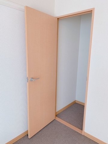 拡大写真:レオパレスデイジーヴィラ 3階306の内装です