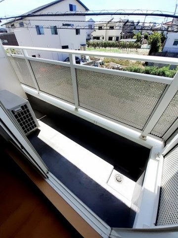 拡大写真:SUN BREEZE B 2階202のバルコニー付きです