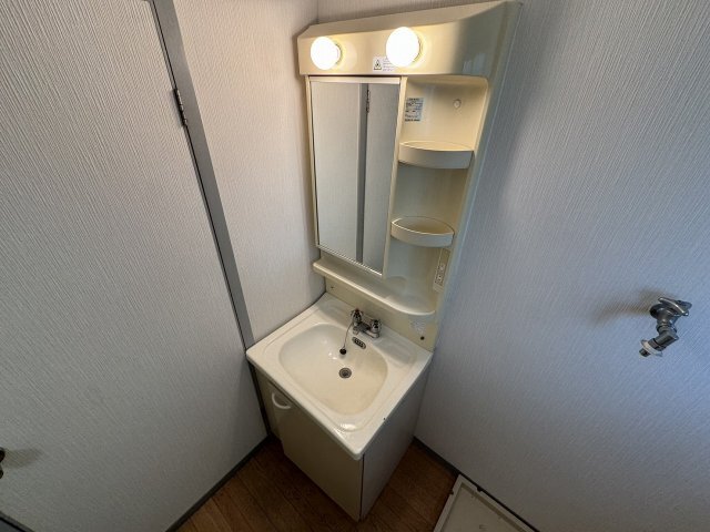 拡大写真：エトワール王子 3階301のその他共有部分