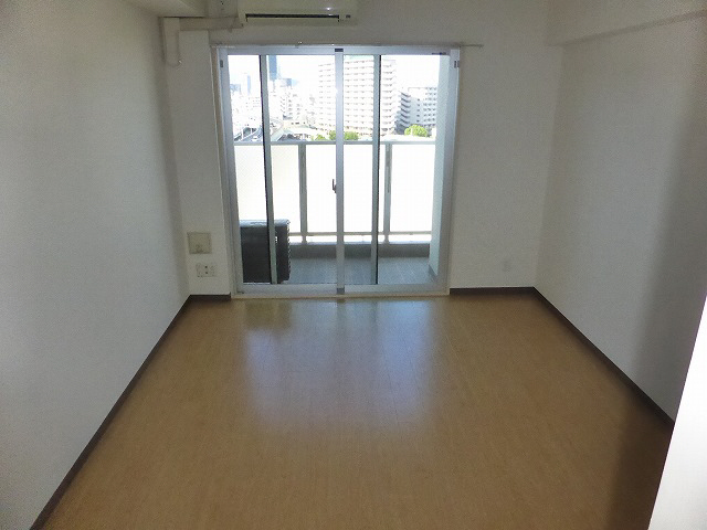 拡大写真:リアンジェ兵庫本町 10階1003の居間
