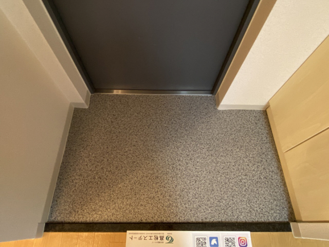 拡大写真:レシェンテ六甲 3階305の玄関です
