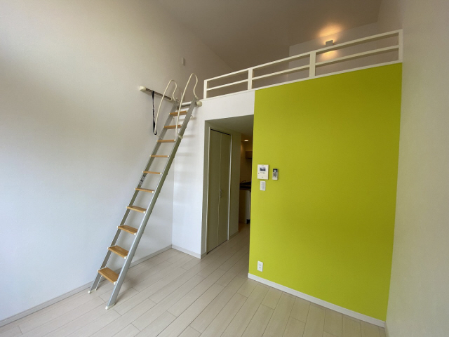 拡大写真:ラ・ヴィータ川西 1階101の写真は同マンションの別のお部屋のものです