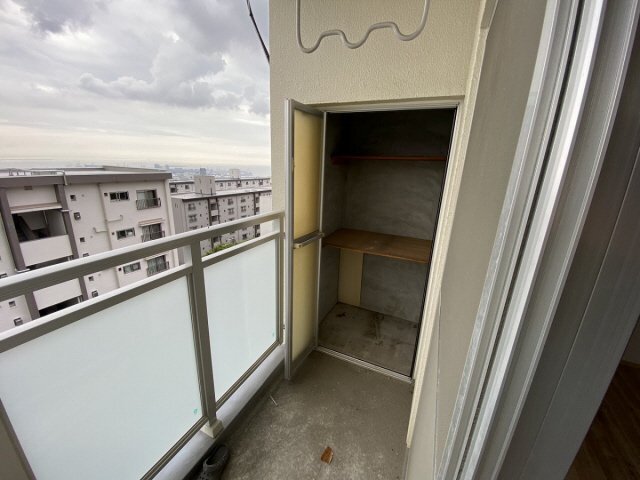 拡大写真:渦が森コーポ6号館 3階3の暖かな日差しのふりそそぐバルコニー