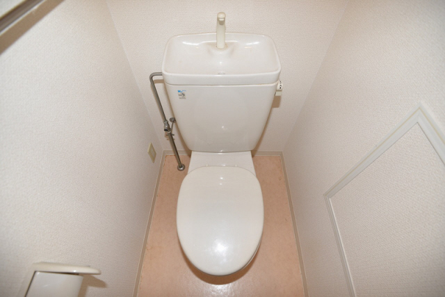 拡大写真:マリンシティ三宮 5階707のトイレも気になるポイント