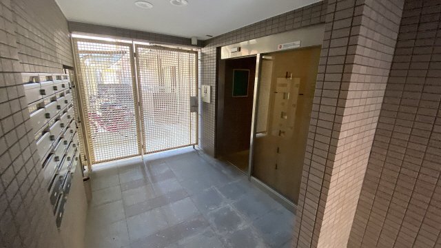 拡大写真:BELLTREE板宿SOUTH 4階404のエントランス