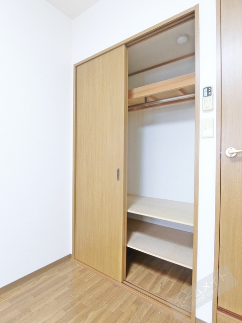 拡大写真:a la mode Hineno 4階410の内観
