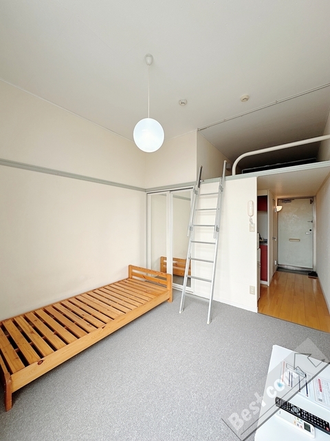 拡大写真:レオパレスエクセレント2号館 2階205の内観