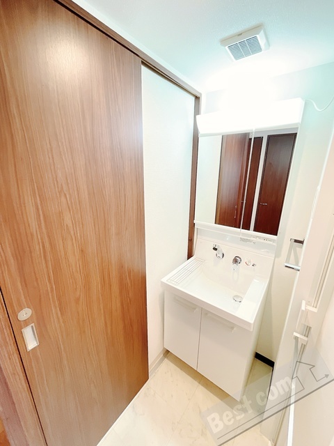 拡大写真:PHOENIX VILLA りんくう 4階402の内観