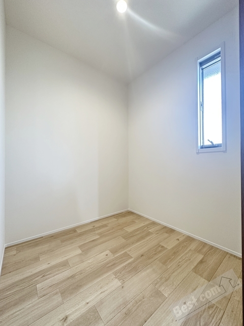 拡大写真:クインテット土生 D 2階0201の内観