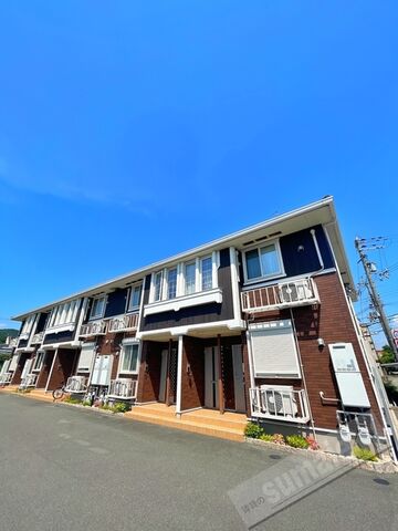 シャン・ノール ⅩⅡの外観