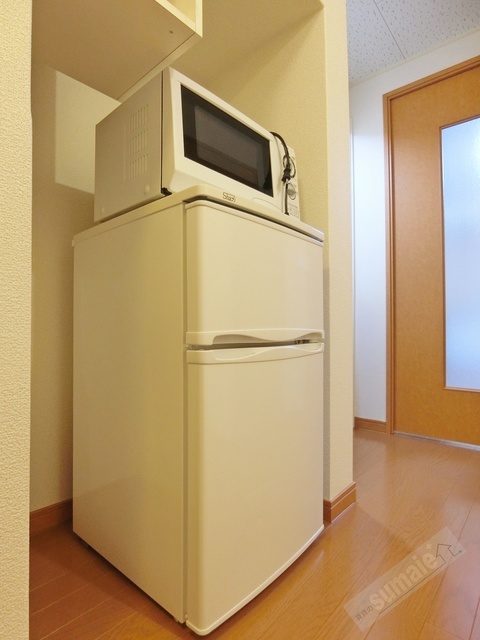 拡大写真：レオパレス土佐町 1階104の内観