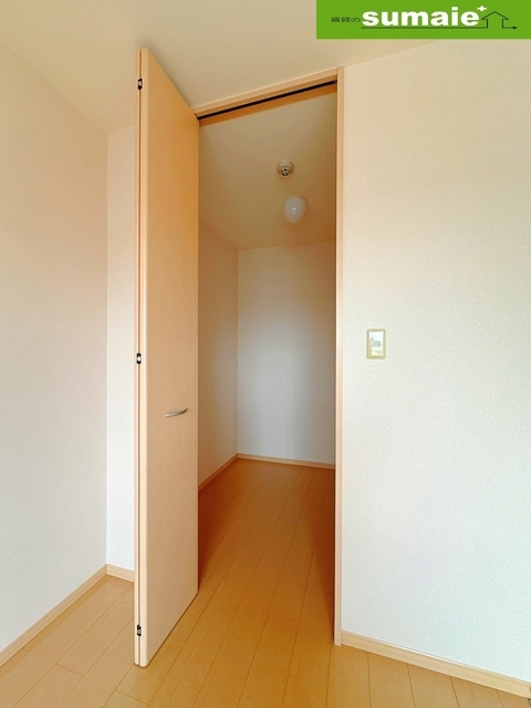 拡大写真:サンヴィレッジ田尻 B棟 2階206の内観