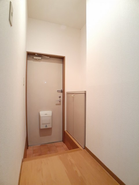 拡大写真:メゾン高積 1階101の内観