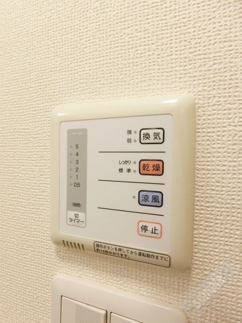 拡大写真:レオパレスウェル 1階109の内観