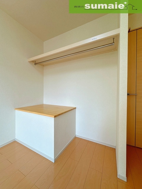 拡大写真:アーバンソレイユ 2階201の内観