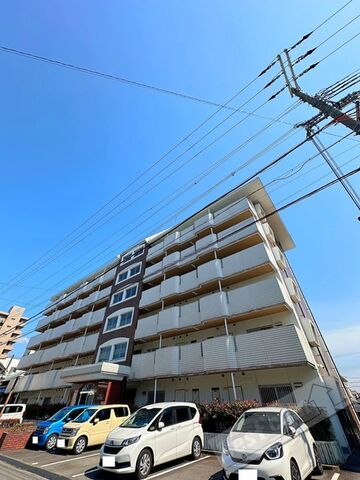 ハイツカドゼンの外観