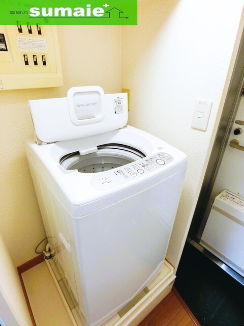 拡大写真:レオパレス和歌川 1階102の内観
