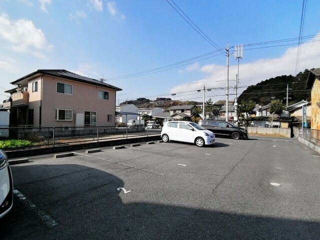 拡大写真:ビロカーレA棟 2階201の外観