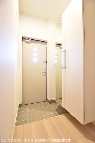 拡大写真:エトワール・片島 2階202の玄関