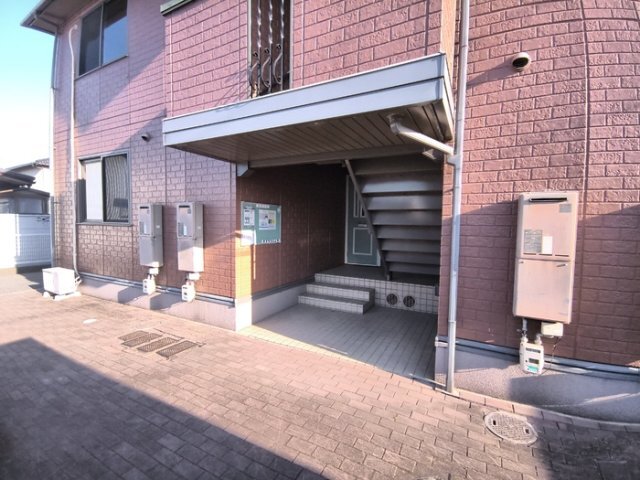 拡大写真:倉敷市玉島乙島 2階201のエントランス