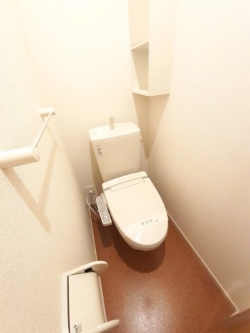 拡大写真:倉敷市西阿知町 1階101のトイレ